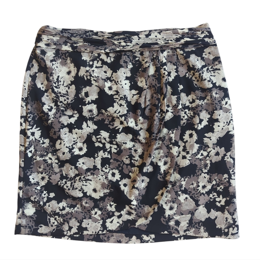 NWT Banana Republic Floral Ruched Pleated Lined Tulip Skirt 4 White Black